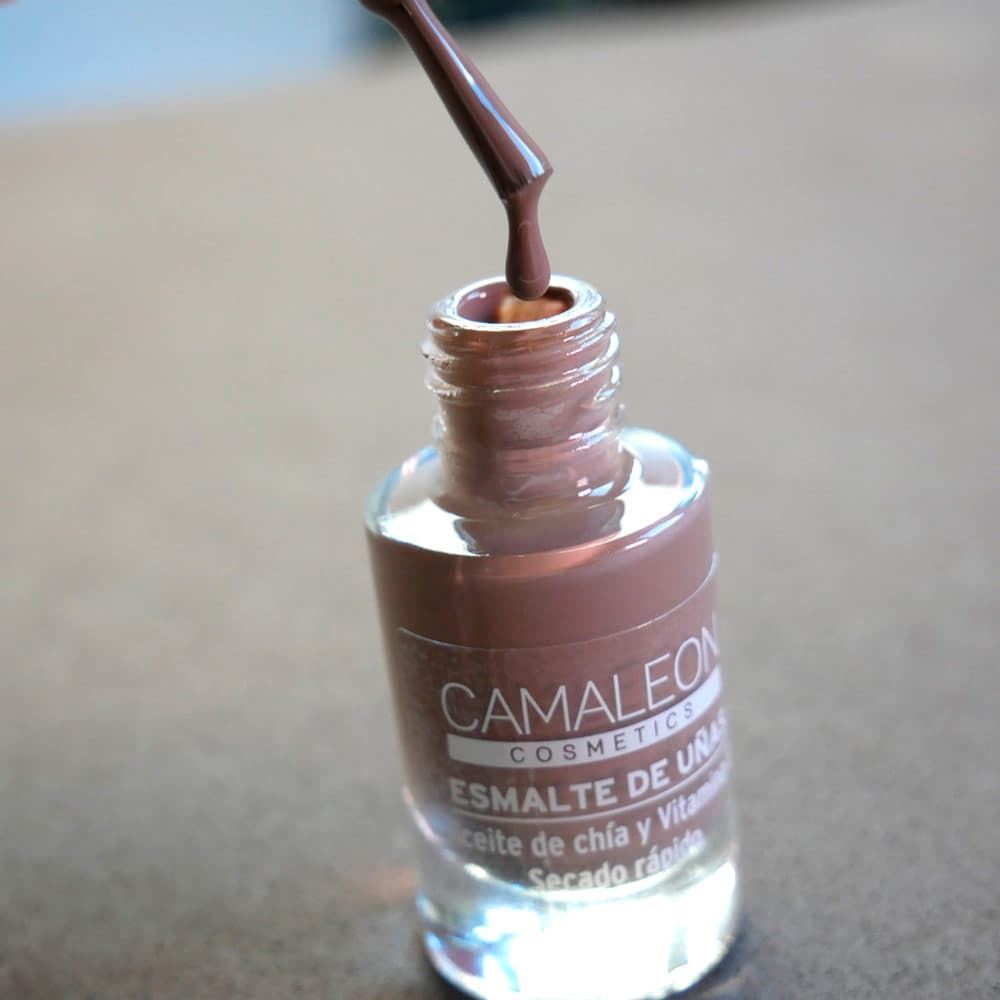 ESMALTE DE UÑAS MARRON TOPO CAMALEON - Imagen 3